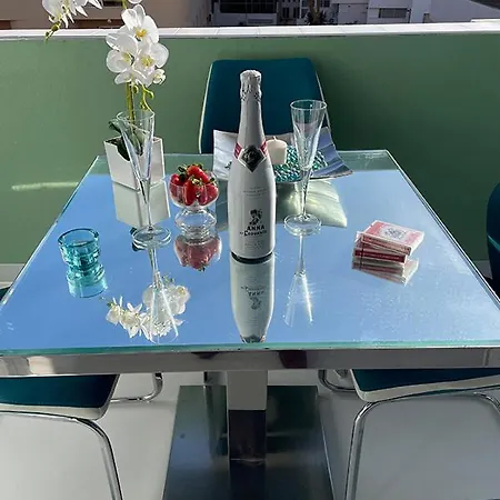 Lahola Glam Apartament Torremolinos