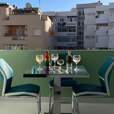 Lahola Glam * Τορρεμολίνος